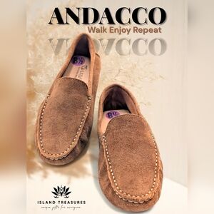 NWT ANDACCO Tan Suede  Women Sz 8.5 Leather Moccasin Brown